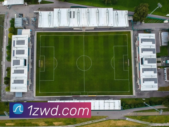 问鼎娱乐APP 高清赛事图